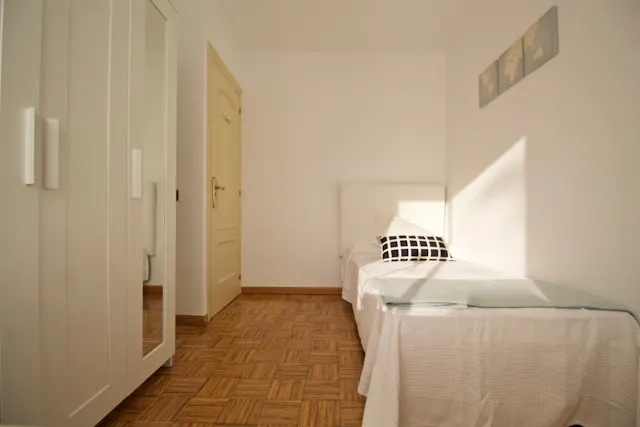 Private room in Calle de San Gerardo, Madrid (1080852) room image 1