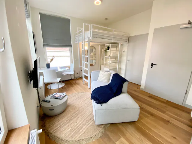 Apartment in Witte de Withstraat, Rotterdam (1081161) room image 1