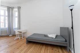 私人房间 正在以 €665 的月租出租，其位于 Berlin, Hermannstraße