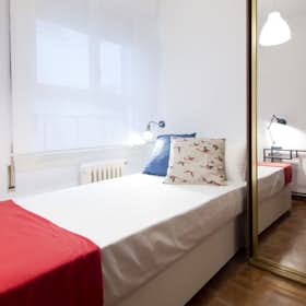 Private room for rent for €570 per month in Madrid, Calle del General Zabala