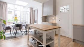 Wohnung zu mieten für 1.485 € pro Monat in Schaerbeek, Émile Maxlaan