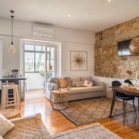 Apartment for rent for €2,000 per month in Lisbon, Rua Maria Pia