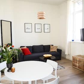Apartment for rent for €1,825 per month in Antwerpen, Nieuwstad