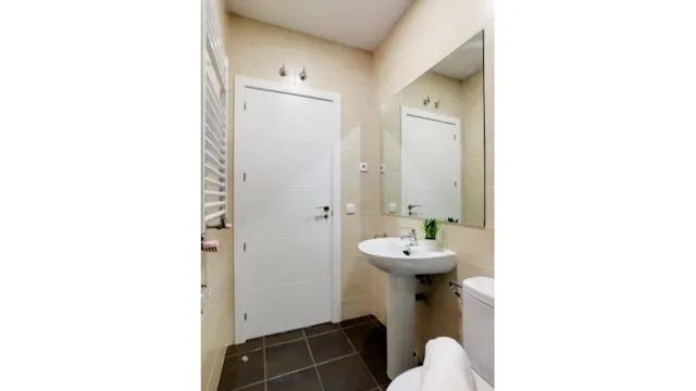 Private room in Calle de Ibiza, Madrid (1082263) room image 1