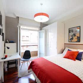 Private room for rent for €475 per month in Bilbao, Calle Juan de la Cosa