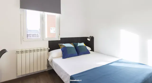 Private room in Avenida del Monte Igueldo, Madrid (1082659) room image 2