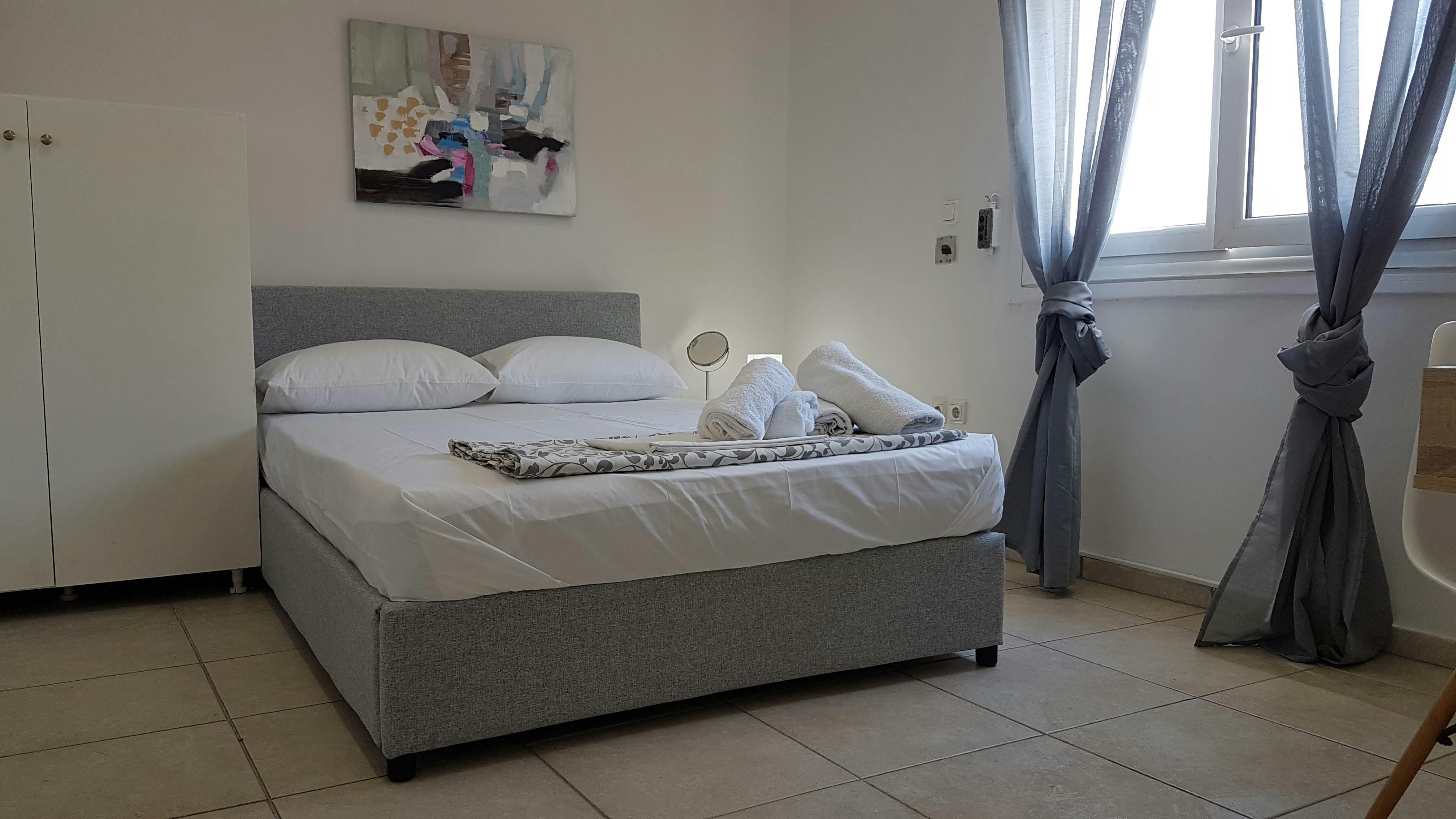 3is Septemvriou, Athens preview