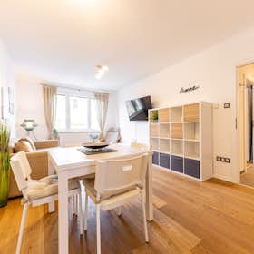 Apartment for rent for €1,800 per month in Vienna, Kölblgasse