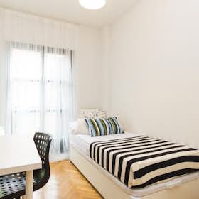 Chambre privée for rent for 555 € per month in Madrid, Calle del Limonero