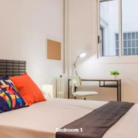 Private room for rent for €515 per month in Valencia, Calle Colón