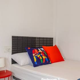 Private room for rent for €450 per month in Valencia, Passatge Doctor Bartual Moret