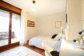 Private room for rent for €495 per month in Galdakao, Juan Bautista Uriarte etorbidea