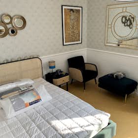 WG-Zimmer for rent for 799 € per month in Frankfurt am Main, Gutleutstraße
