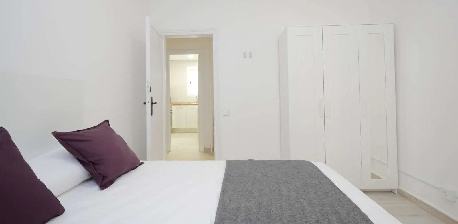 Private room in Carrer de Rosalía de Castro, Barcelona (1083985) ROOM 2