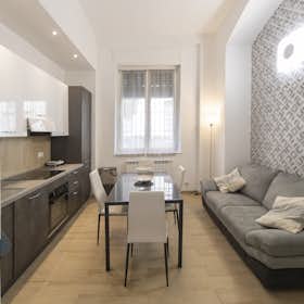 Apartment for rent for €3,400 per month in Milan, Via Novi