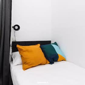 Private room for rent for €550 per month in Barcelona, Carrer de las Navas de Tolosa