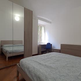 Private room for rent for €550 per month in Turin, Via Andrea Provana