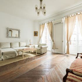Apartment for rent for €1,940 per month in Madrid, Calle Mayor