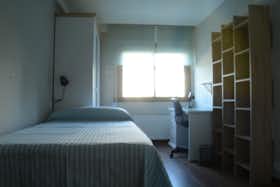 Privé kamer te huur voor € 350 per maand in Vigo, Rúa Jenaro de la Fuente