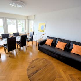 Apartment for rent for CHF 6,982 per month in Zürich, Luegete