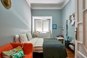 Private room for rent for €550 per month in Lisbon, Rua Augusto Gil