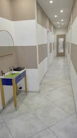 Private room for rent for €420 per month in Turin, Via Gioacchino Quarello