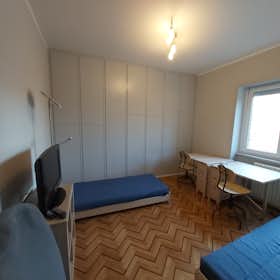 Shared room for rent for €398 per month in Milan, Piazza San Giuseppe