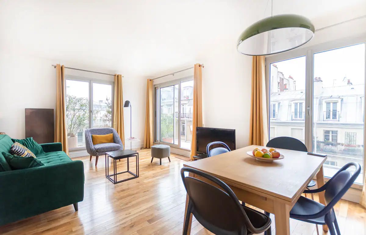 Rue Bouchardon, Paris preview