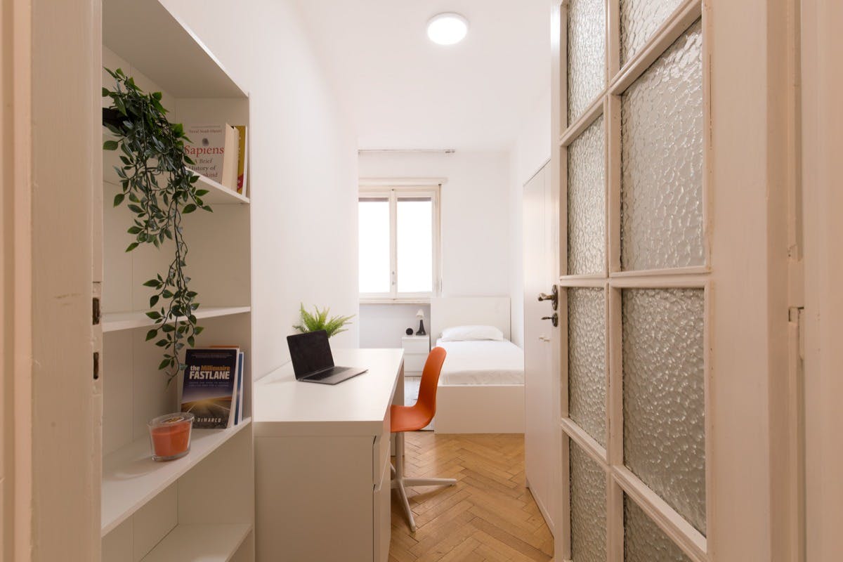 Single room Turin, 1 bed, 12m² — photo 1
