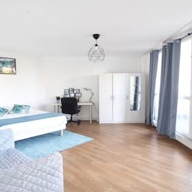 Private room for rent for €780 per month in Nanterre, Rue Salvador Allende