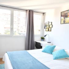 Private room for rent for €720 per month in Nanterre, Rue Salvador Allende