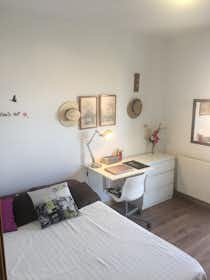 Habitación privada en alquiler por 520 € al mes en Leganés, Calle Lisboa