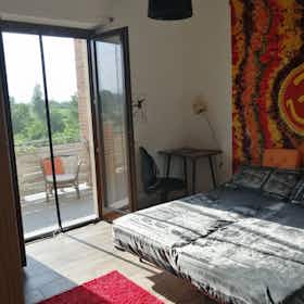 Отдельная комната сдается в аренду за 500 € в месяц в Mondovì, Via del Mazzucco