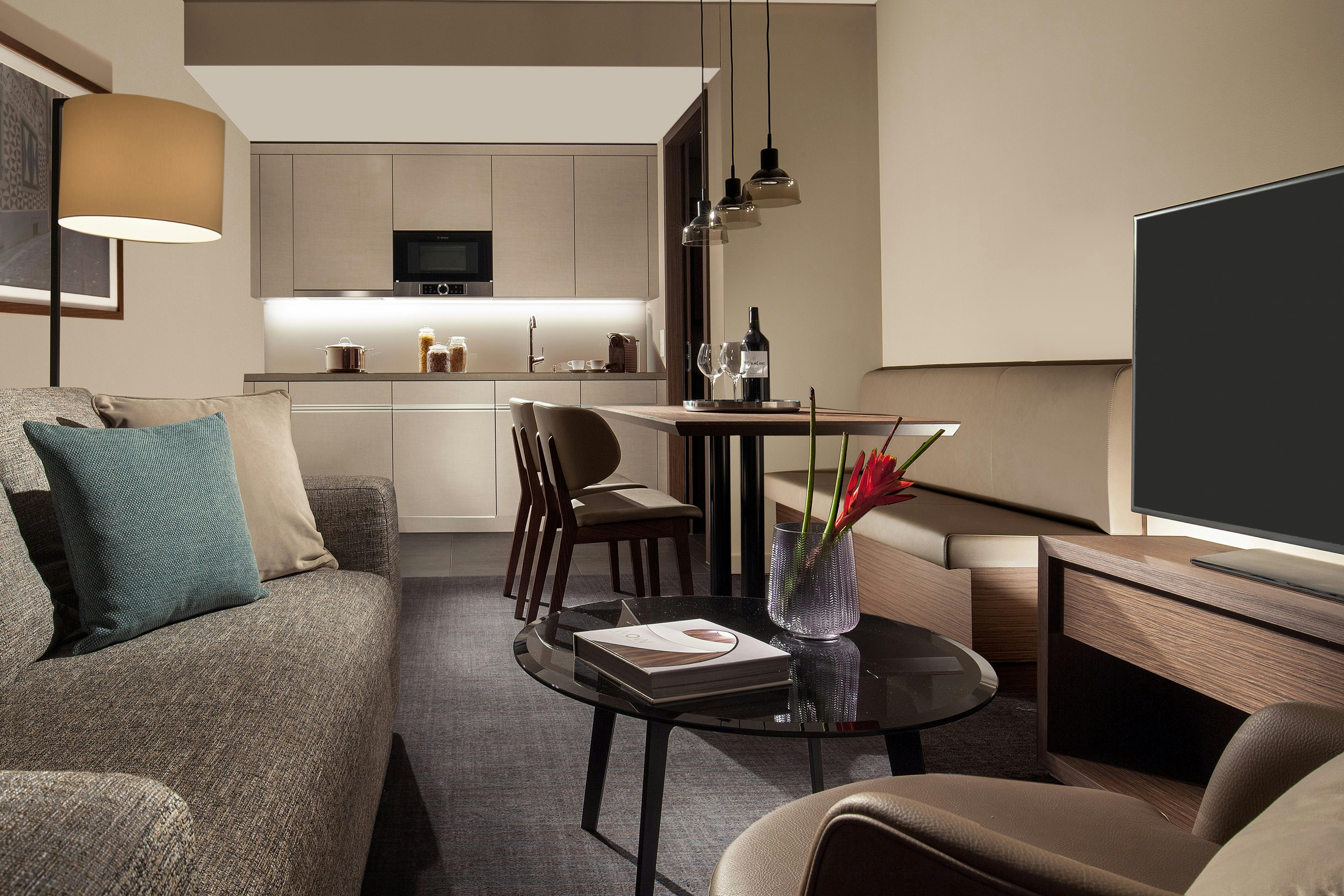 Apartment for rent for CHF 5,450 per month in Zürich, Binzmühlestrasse