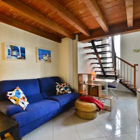 Apartamento en alquiler por 1450 € al mes en Bologna, Via della Beverara