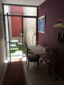 Приватна кімната за оренду для 550 EUR на місяць у Nîmes, Rue des Chassaintes