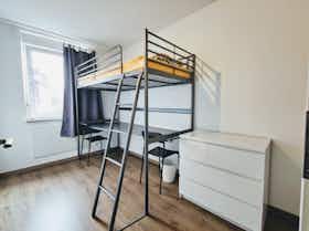 WG-Zimmer zu mieten für 290 € pro Monat in Dortmund, Steinhammerstraße