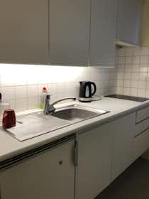 Studio for rent for €595 per month in Brussels, Rue au Beurre