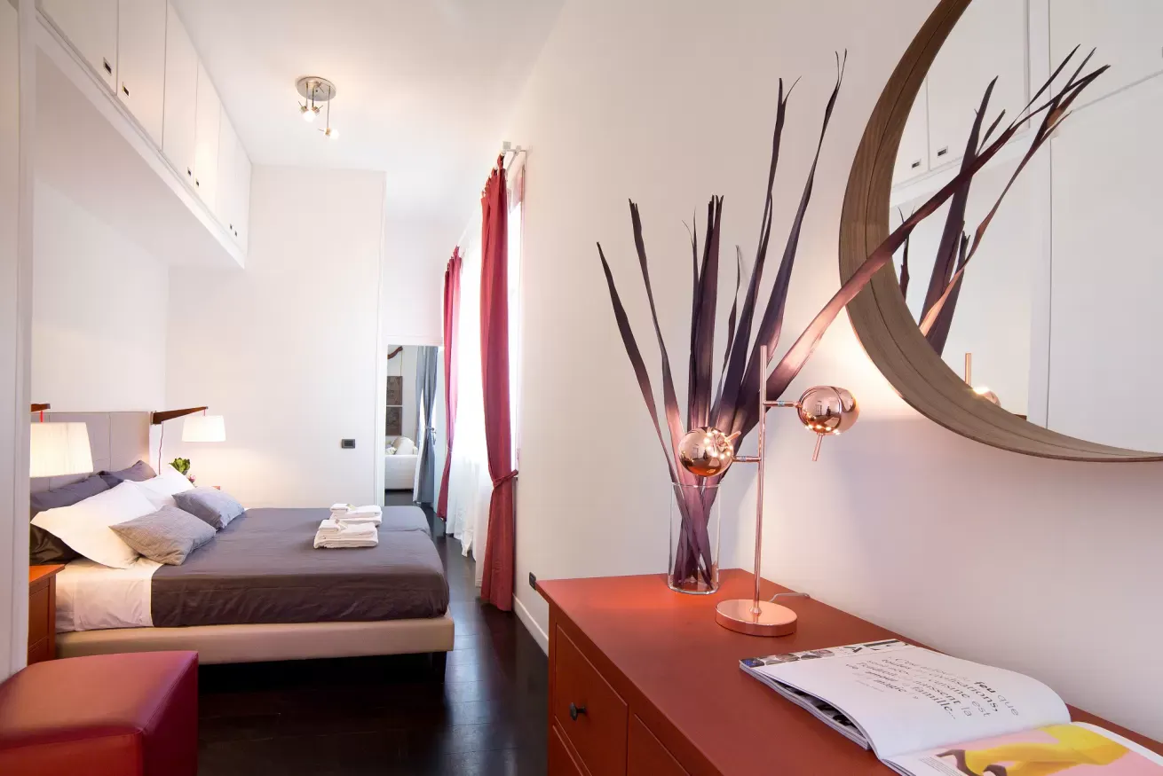 2-Bedroom Apartment in Via 4 Novembre, Rome 4