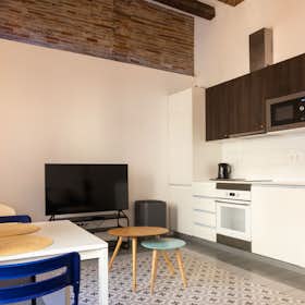 Apartment for rent for €1,400 per month in Barcelona, Passatge de la Virreina
