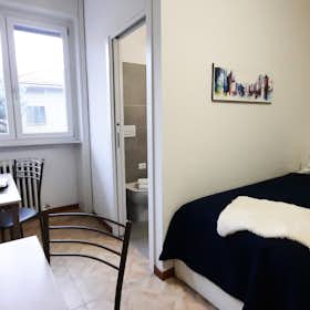 Stanza condivisa for rent for 380 € per month in Bergamo, Via Comin Ventura