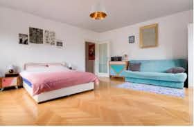 Private room for rent for €750 per month in Ljubljana, Rozmanova ulica