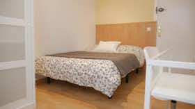 Private room for rent for €620 per month in Barcelona, Ronda de Sant Pere