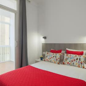 Private room for rent for €890 per month in Barcelona, Carrer de València