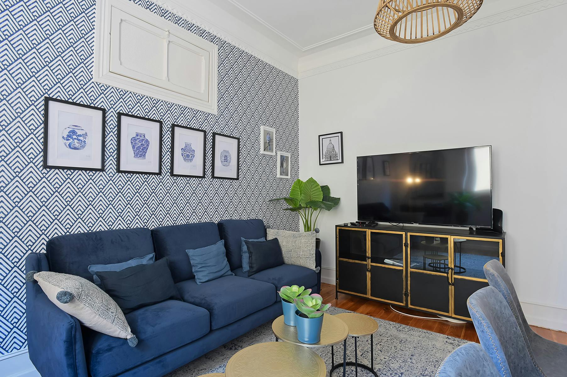 Apartment for rent for €2,100 per month in Lisbon, Rua da Guiné