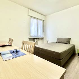 Отдельная комната сдается в аренду за 539 € в месяц в Trento, Via San Martino