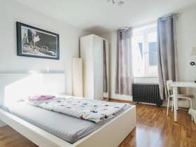 私人房间 正在以 €330 的月租出租，其位于 Dortmund, Lütgendortmunder Straße