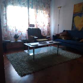 Apartment for rent for €750 per month in Abano Terme, Viale delle Terme