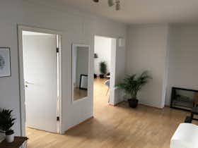 Private room for rent for ISK 176,965 per month in Reykjavík, Eskihlíð
