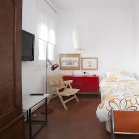 Private room for rent for €575 per month in Barcelona, Carrer del Consell de Cent
